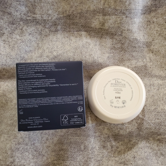 Dior Forever Cushion Powder in Mitzah Collection Package - Rose - Picture 2 of 7